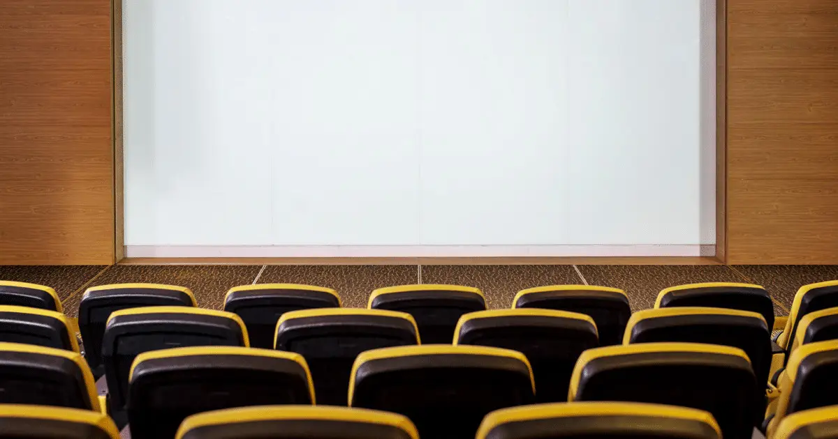 أهمية الخدمات اللوجستية في إدارة فعاليات المعارض والمؤتمرات أهمية الخدمات اللوجستية في إدارة فعاليات المعارض والمؤتمرات