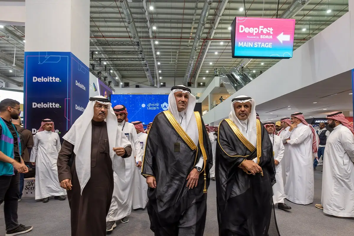 إطلاق نظام مجتمع الموانئ خلال مؤتمر ليب 24 إطلاق نظام مجتمع الموانئ خلال مؤتمر ليب 24