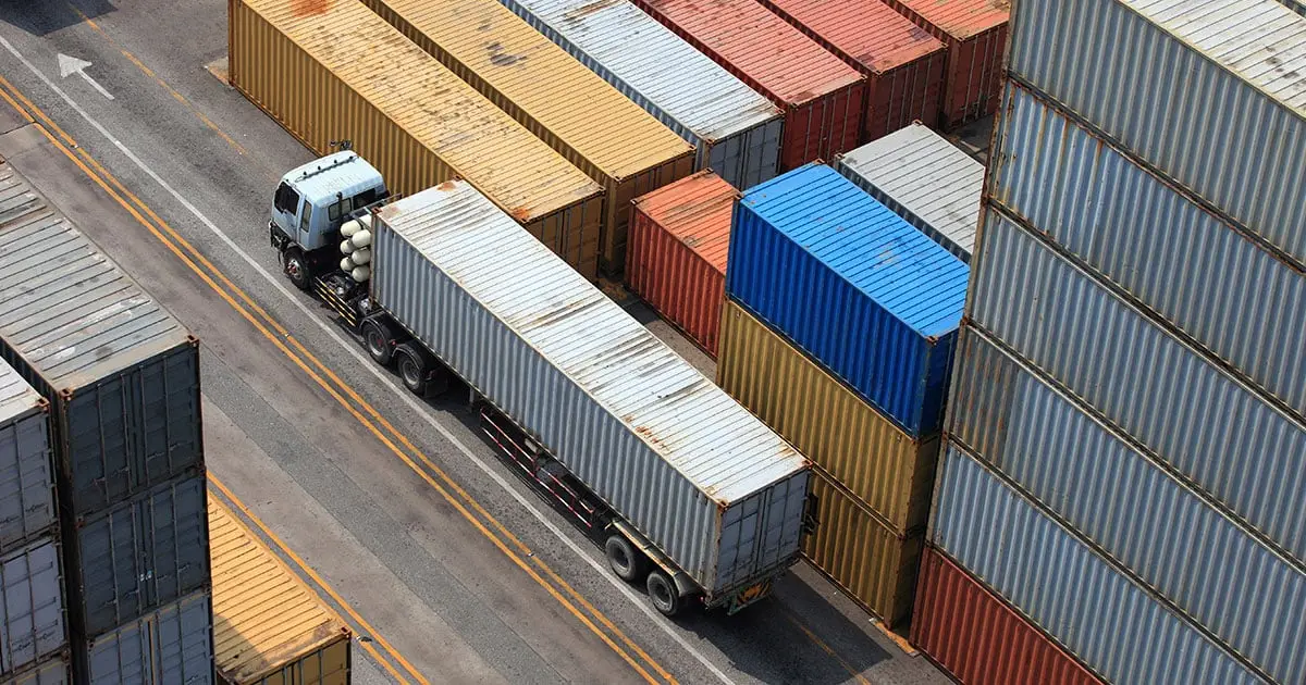 خدمة شحن الحاويات.. الحل الأمثل لنقل البضائع خدمة شحن الحاويات.. الحل الأمثل لنقل البضائع