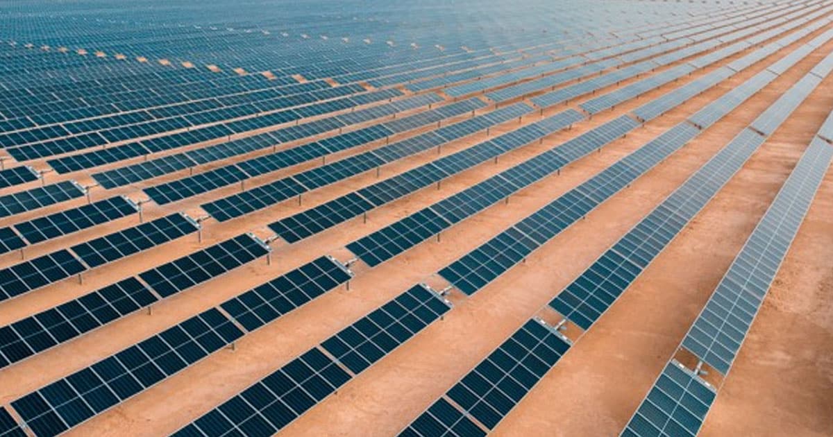 مشروع الطاقة المتجددة: كيف تساهم الخدمات اللوجستية في نجاح التنفيذ؟ مشروع الطاقة المتجددة: كيف تساهم الخدمات اللوجستية في نجاح التنفيذ؟